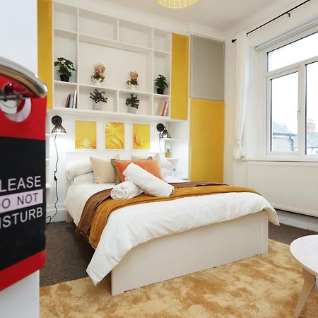Cardiff City Guesthouse, Central Rooms, Fast Wi-Fi, On-Street Parking Dış mekan fotoğraf