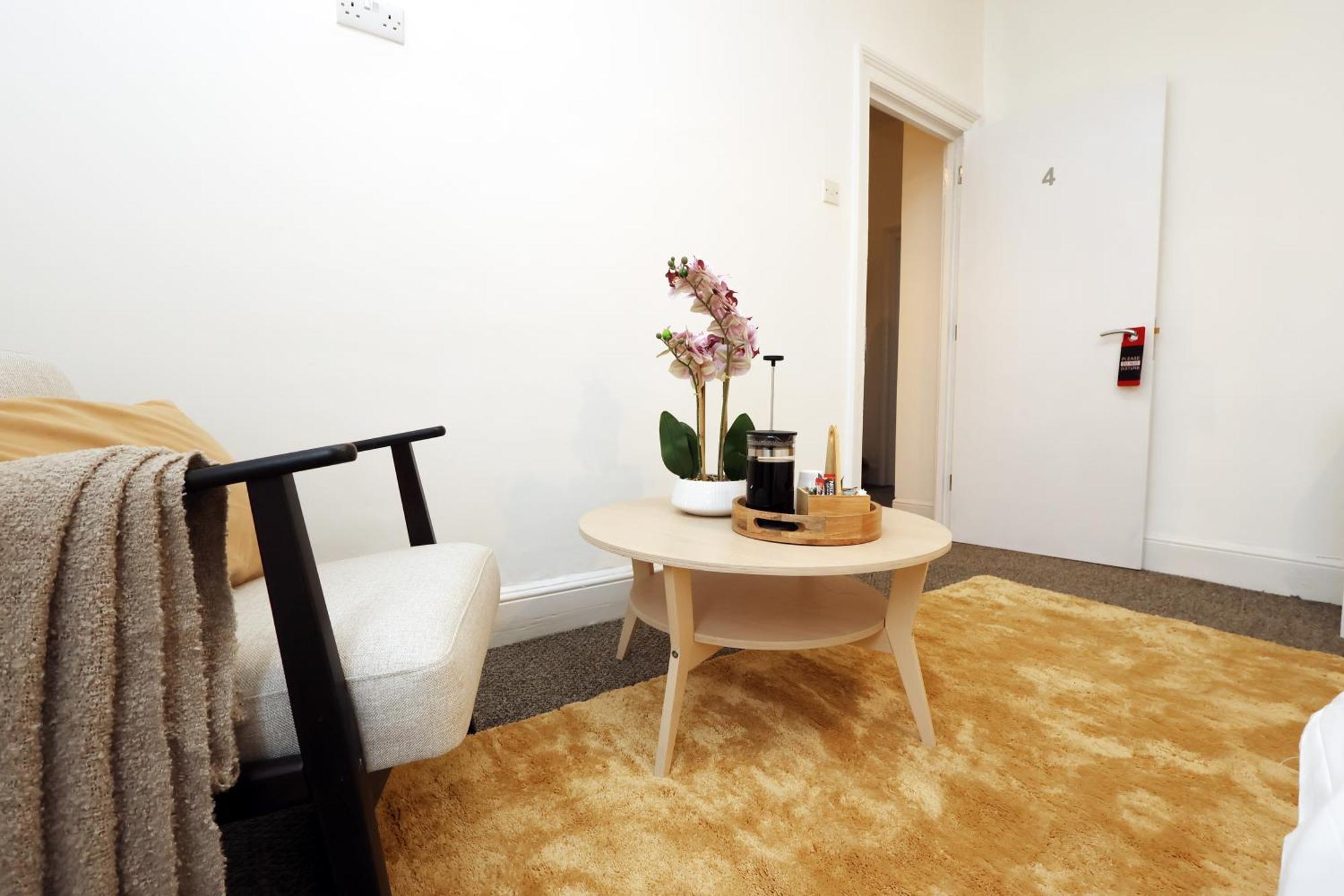 Cardiff City Guesthouse, Central Rooms, Fast Wi-Fi, On-Street Parking Dış mekan fotoğraf