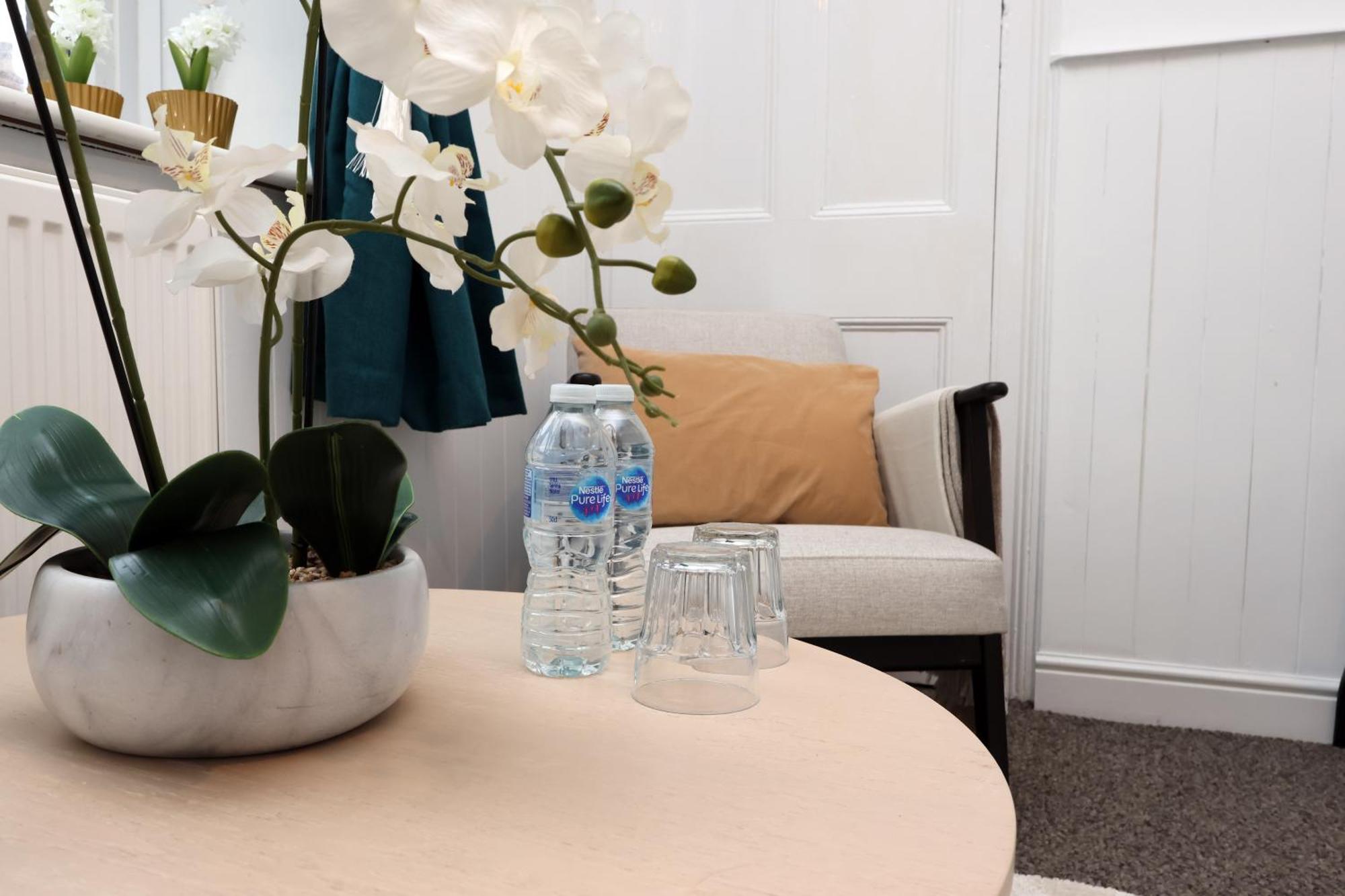 Cardiff City Guesthouse, Central Rooms, Fast Wi-Fi, On-Street Parking Dış mekan fotoğraf