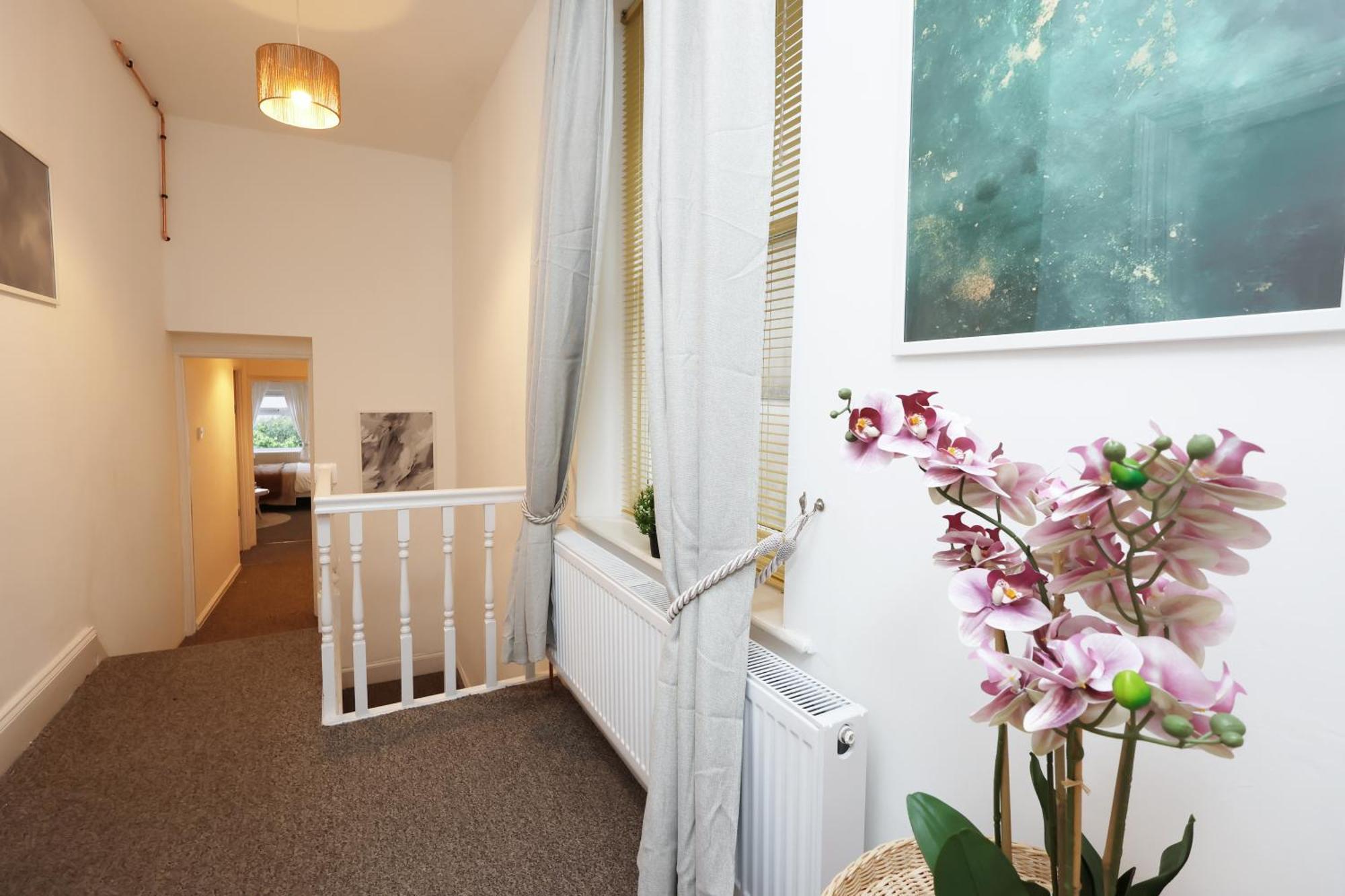 Cardiff City Guesthouse, Central Rooms, Fast Wi-Fi, On-Street Parking Dış mekan fotoğraf