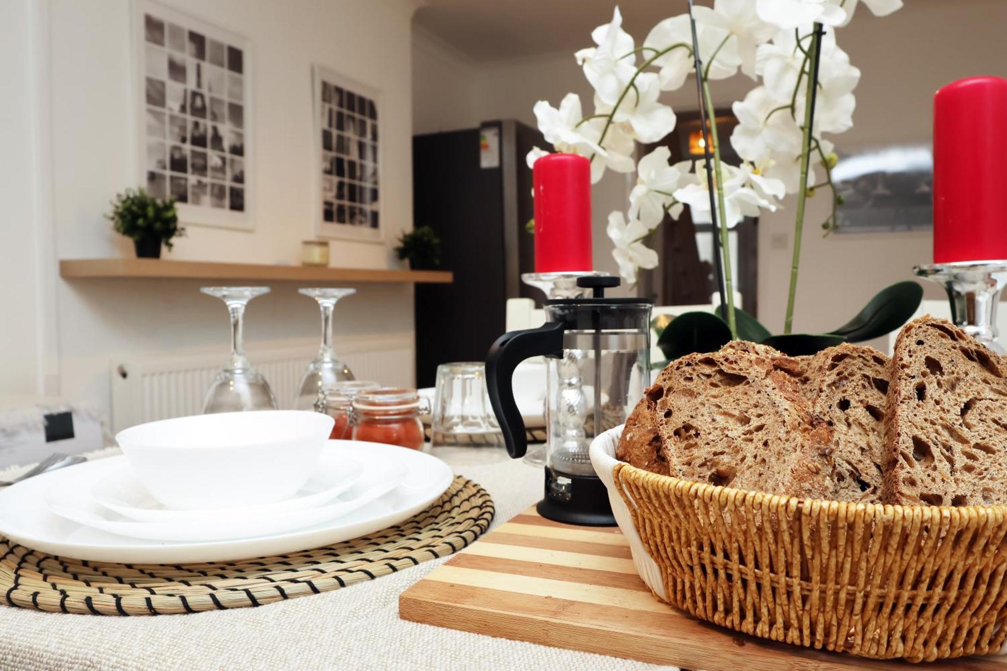 Cardiff City Guesthouse, Central Rooms, Fast Wi-Fi, On-Street Parking Dış mekan fotoğraf