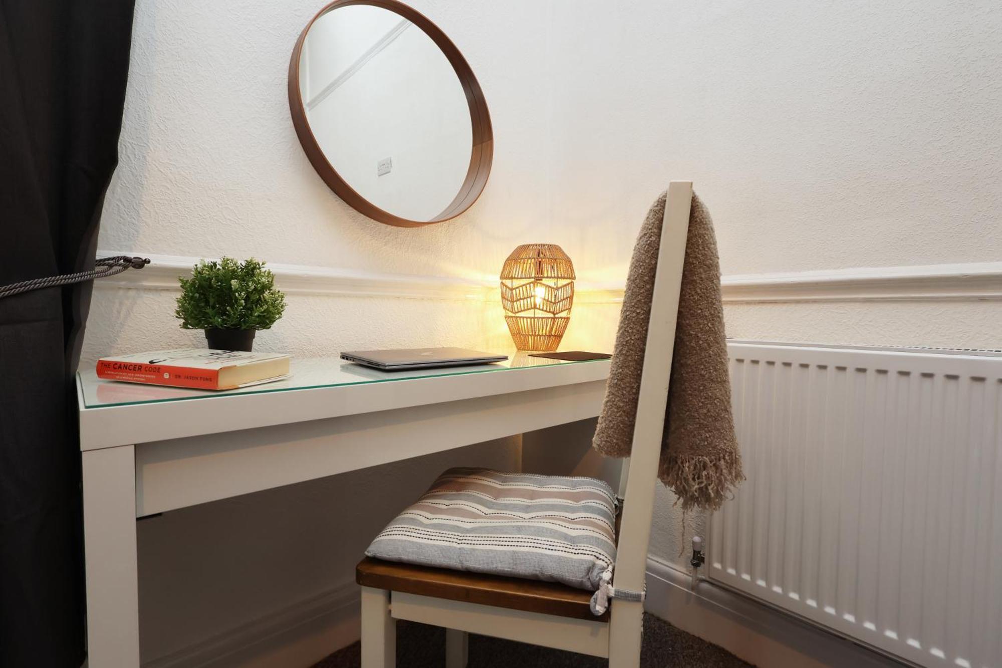 Cardiff City Guesthouse, Central Rooms, Fast Wi-Fi, On-Street Parking Dış mekan fotoğraf