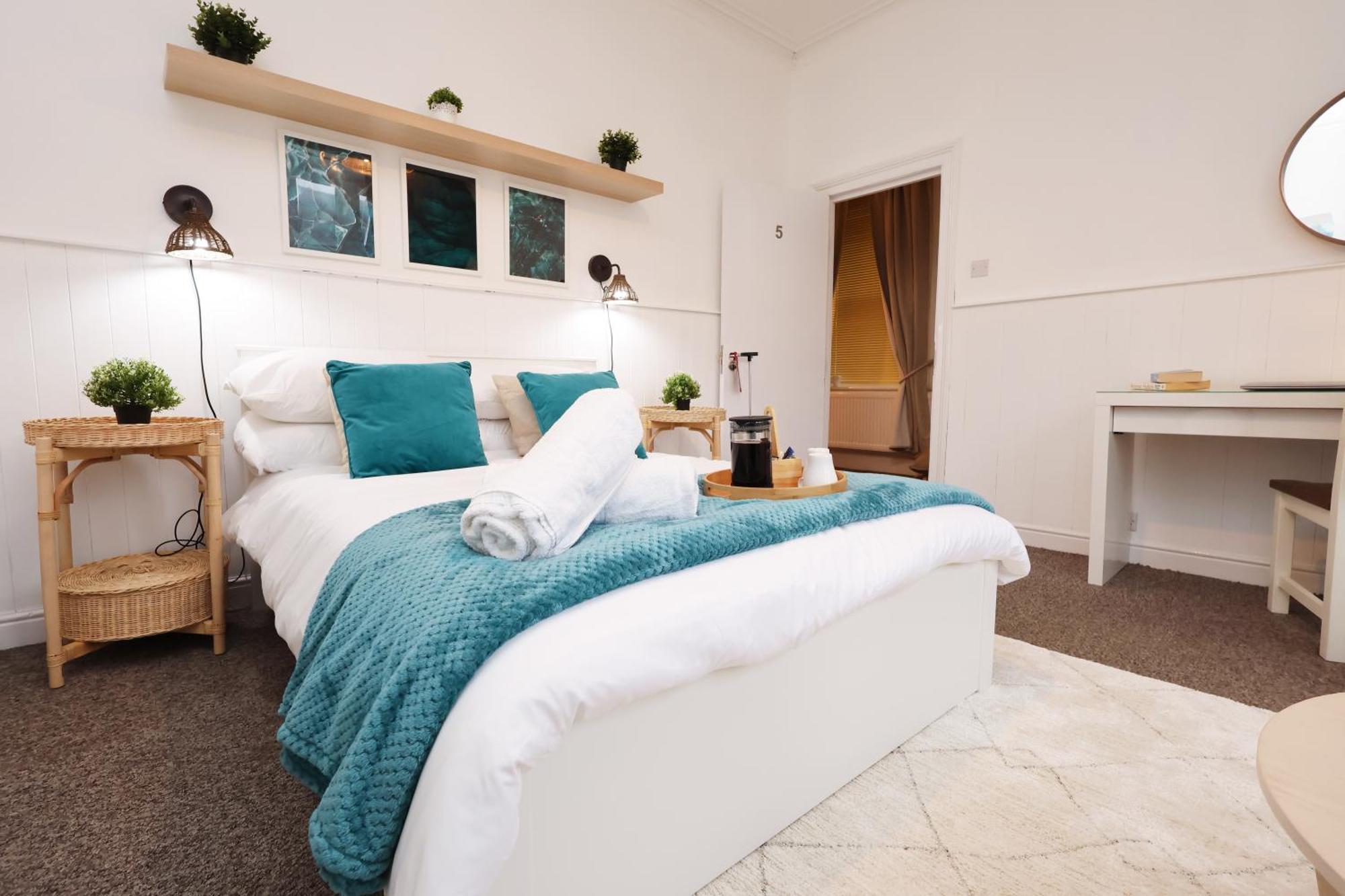 Cardiff City Guesthouse, Central Rooms, Fast Wi-Fi, On-Street Parking Dış mekan fotoğraf