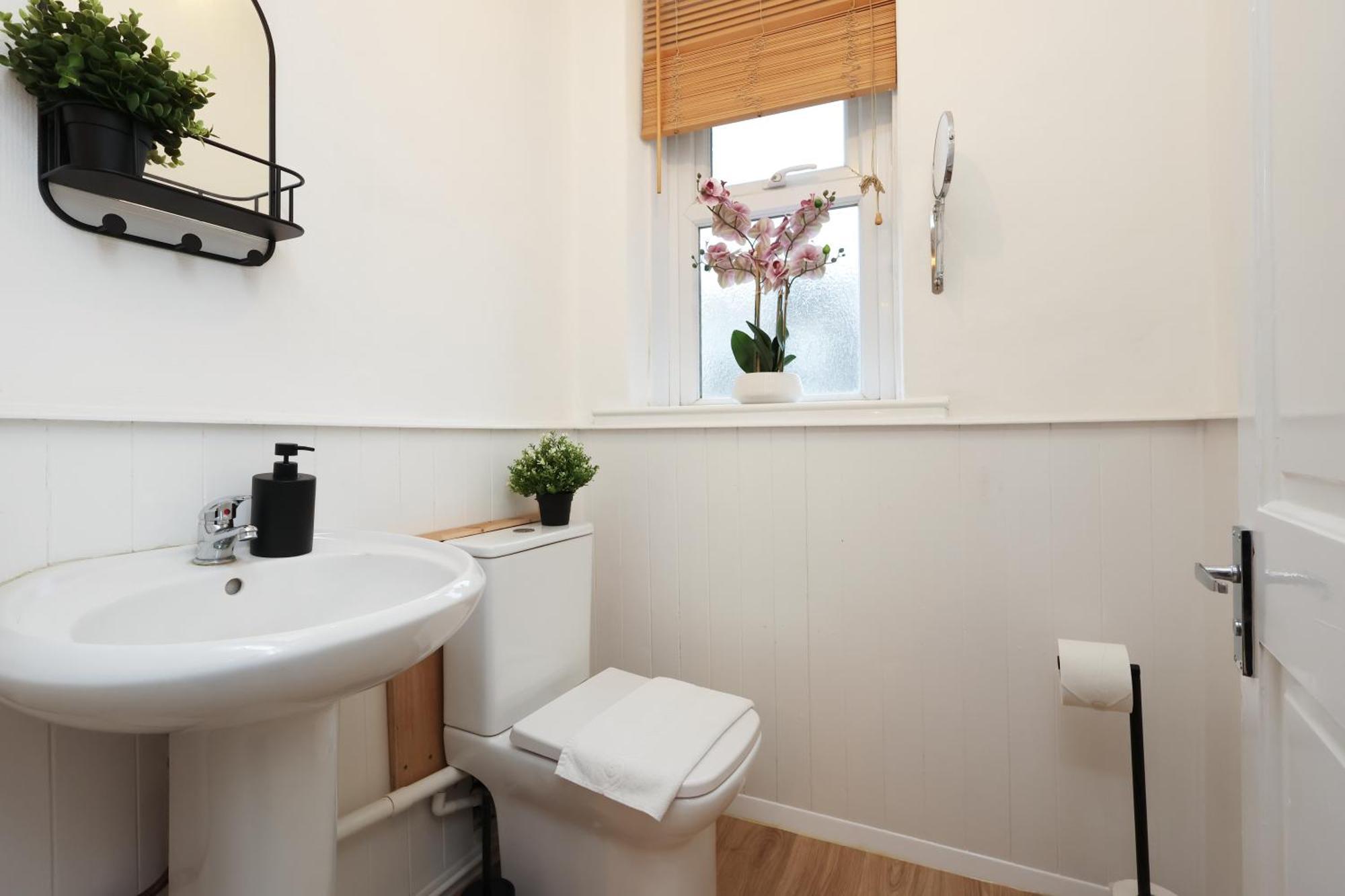 Cardiff City Guesthouse, Central Rooms, Fast Wi-Fi, On-Street Parking Dış mekan fotoğraf