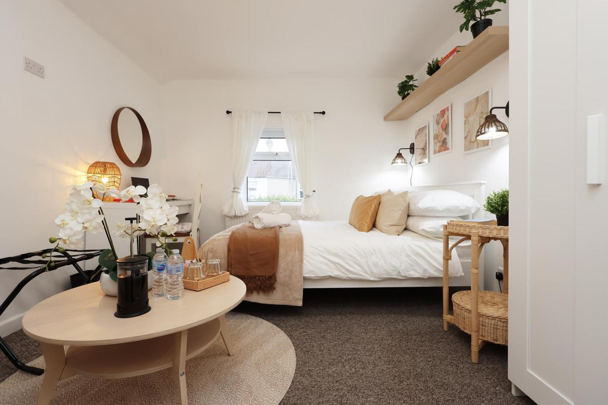 Cardiff City Guesthouse, Central Rooms, Fast Wi-Fi, On-Street Parking Dış mekan fotoğraf